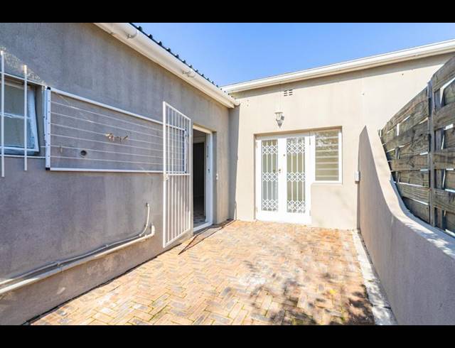2 BEDROOM PROPERTY TO RENT IN CLAREMONT